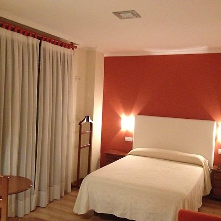 Hostal Santa Baia Ribadumia Rom bilde